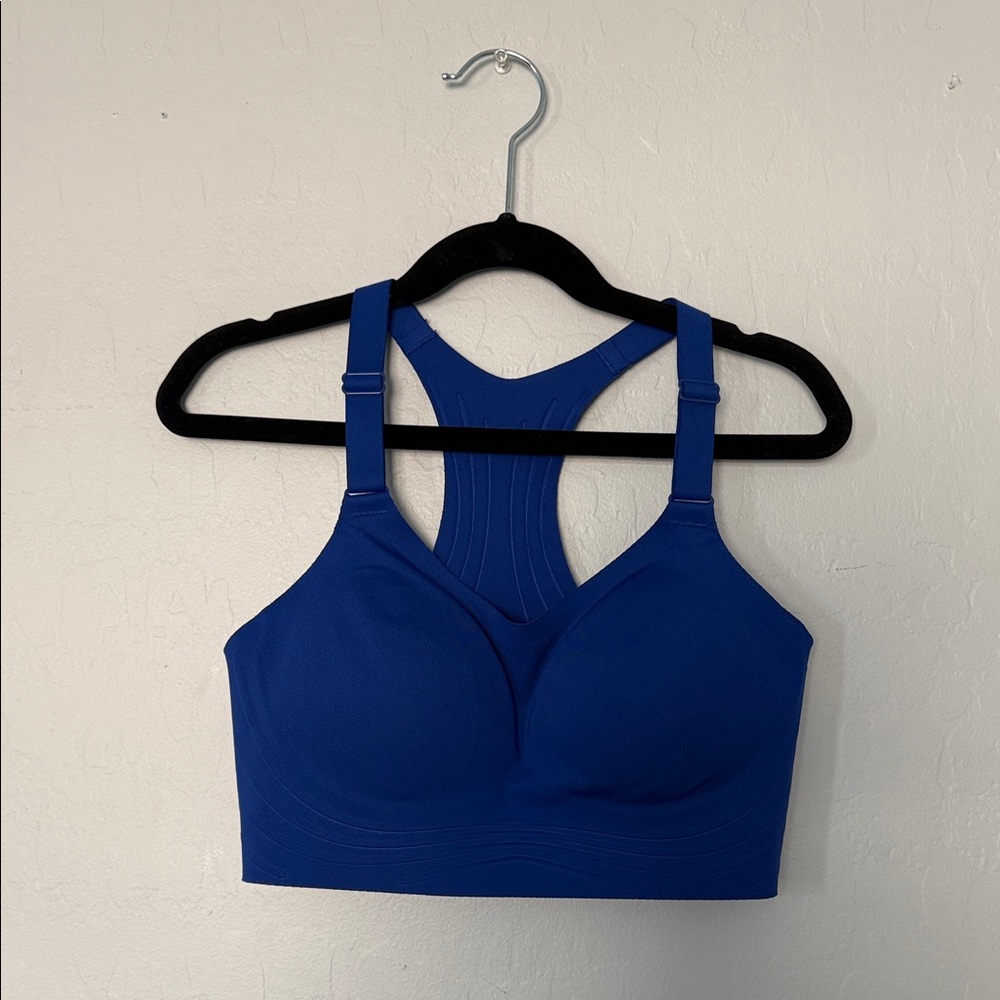 Target Women's Vibrant Blue Sports Bra